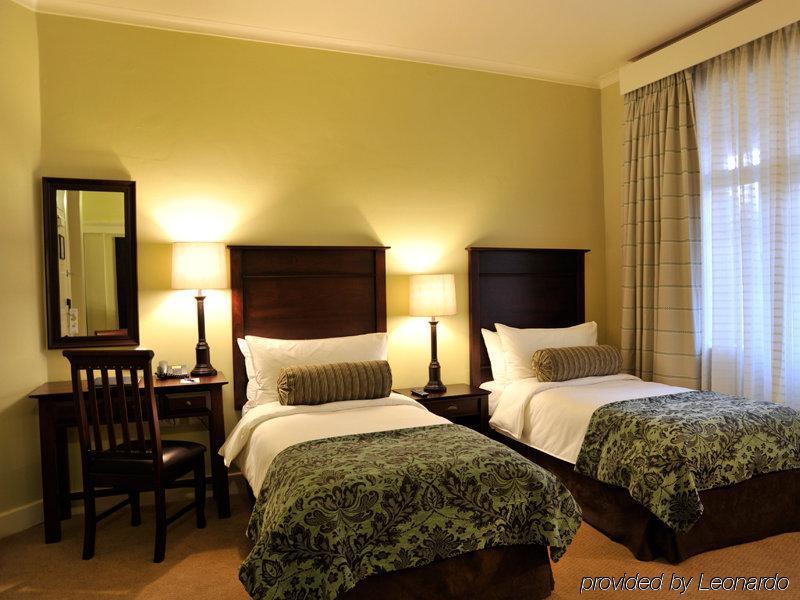 Imperial Hotel By Misty Blue Hotels Pietermaritzburg Bagian luar foto