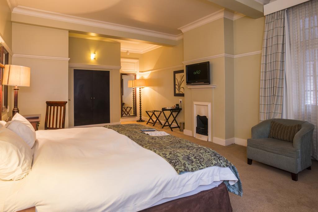 Imperial Hotel By Misty Blue Hotels Pietermaritzburg Bagian luar foto