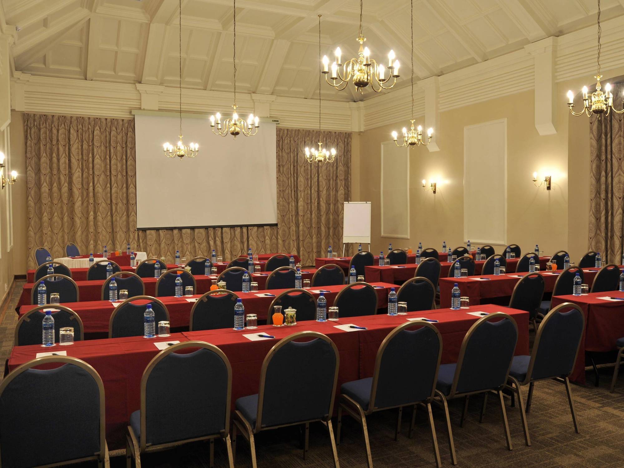 Imperial Hotel By Misty Blue Hotels Pietermaritzburg Bagian luar foto
